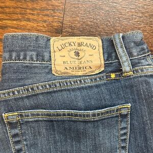 Men’s Lucky jeans ☘️